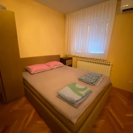 Svraka *